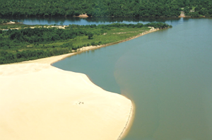 O Araguaia é um dos rios mais bonitos e piscosos do Brasil