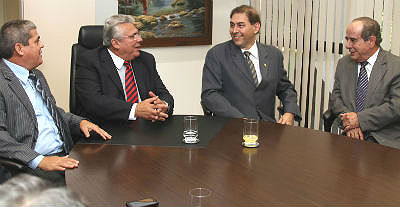 Bernal afirmou que se tratava de uma visita de cortesia