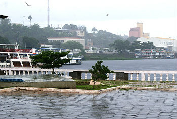 Chuva mudou panorama do Porto de Corumbá