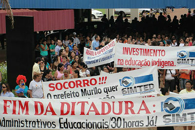 A atual administração prometeu resolver PCCR em 2012 e não cumpriu