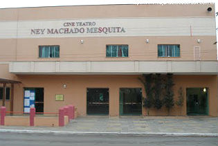 Cine Teatro Nei Machado Mesquita, Centro – Porto Murtinho, entrada franca