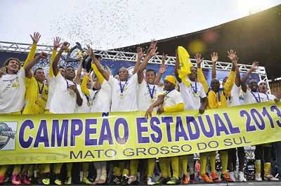 O Cene quinto título estadual ao golear o Naviraiense por 4 a 0 no Morenão