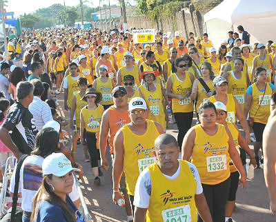 Foram feitas 3.233 inscrições distribuídas em 738 na corrida de 10 km 