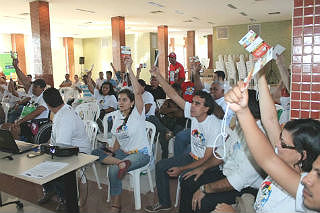Delegados aprovam propostas em plenária (Foto: Kleverton Velasques)