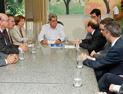 Grupo espanhol  pretende instalar indústria de cosméticos em MS 