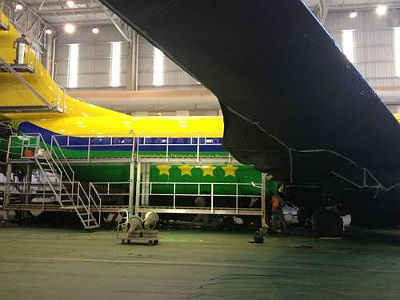 Avião da seleção brasileira com cinco estrelas