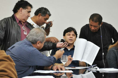 Prefeito anunciou a adesão de Corumbá ao programa federal, que trará mais médicos ao município (Foto: Marcos Boaventura) 