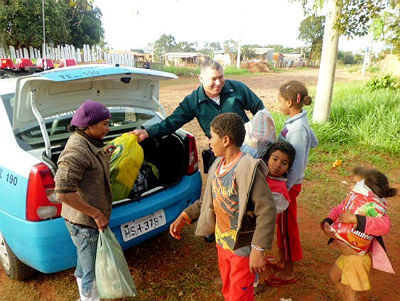 A ação surgiu após os policiais realizarem policiamento no bairro
