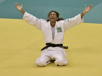 Rafaela derrotou a norte-americana Martin Maloy na final da categoria até 57kg