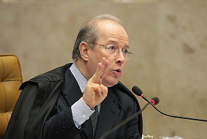 Desempate sobre embargos infringentes será feito pelo ministro decado Celso de Mello
