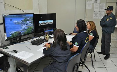 Decreto regulamenta inclusive acesso de pessoas à Central de Monitoramento (Foto: Marcos Boaventura)