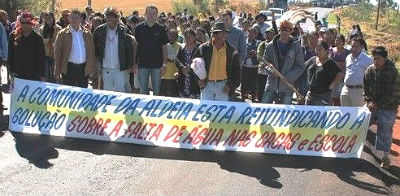 Segundo as lideranças guarani-kaiowá a rodovia só será liberada com a presença de autoridades