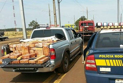 A droga estava acondicionada na carroceria e interior do veículo