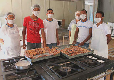 Cooperativa será formada por trabalhadores capacitados no Centro Dom Bosco (Foto: Kleverton Velasques)