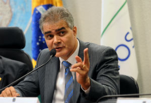 Oslain diz que a Justiça não têm estrutura para fiscalizar sistema de financiamento de campanhas