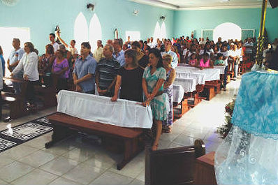 Prefeito participa de missa à Nossa Senhora Aparecida (Foto: PMC) 