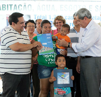 O Estado ainda vai fazer a entrega de um Centro Comunitário no conjunto