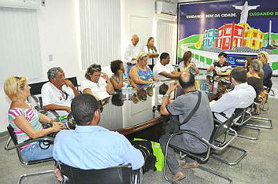 Convênio foi assinado no gabinete do prefeito Paulo Duarte (Foto: Marcos Boaventura)