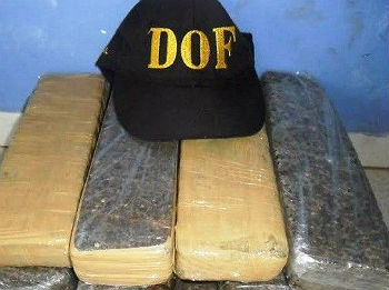 Tabletes de maconha estavam com adolescente