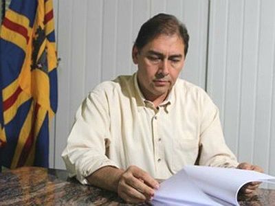 Bernal diz ter sido pego de surpresa e afirma que já entrou com recurso