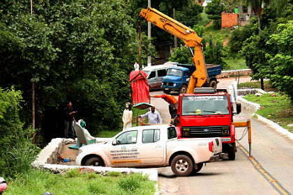 Estátuas começaram a ser instaladas na Via Sacra ao longo do acesso ao Morro do Cruzeiro. (Foto: Kléverton Velasques)