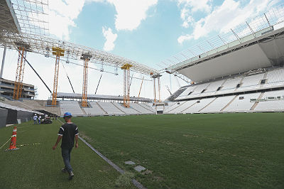 A terça-feira de Carnaval marca a contagem de 100 dias para Brasil x Croácia, a abertura da Copa do Mundo de 2014, a Arena Corinthians