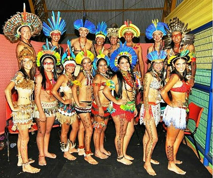 Candidatos ao Miss e Mister Indígena de 2013; o concurso deste ano acontece dia 12