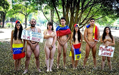 Os estudantes foram impedidos de sair do campus pela polícia.