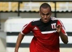 Lateral William, volante Júlio César e meia Lucas Tocantins vão jogar no time