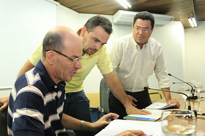 O prefeito de Nova Alvorada do Sul, Juvenal Neto (PSDB), é o candidato de consenso à presidência da Associação dos Municípios de Mato Grosso do Sul