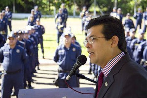 O chefe do executivo municipal ressaltou o significado da formação na teoria e na prática, com apoio da PM