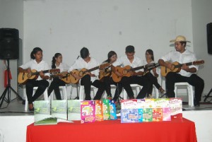 Orquestra de Violas de Miranda fez a abertura do evento