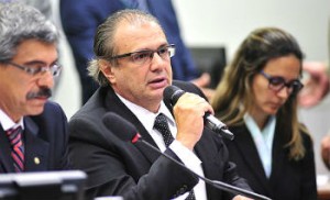 “Encaminhei todos os extratos, e esse dinheiro será repatriado”, afirmou Barusco aos deputados.