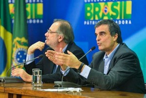 Rosseto e Cardozo dão entrevista sobre manifestações contra governo