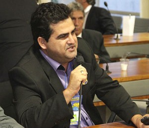 Prefeito Márcio Faustino (PSD)