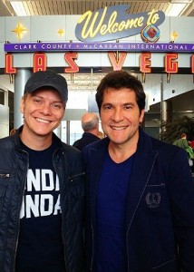 Segundo Michel Teló, ele só está "pegando emprestado" de Daniel a cadeira no "The Voice Brasil"