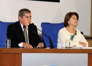 Presidente do Tribunal de Contas, Waldir Neves e Conselheira Mariza Serrano