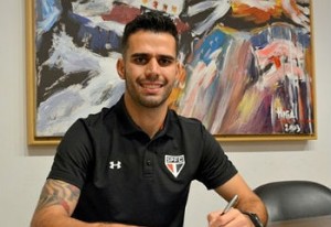 Zagueiro assina contrato com o São Paulo