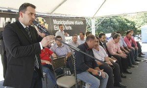 “Nós não estamos pedindo nada a ninguém, estamos cobrando aquilo que é de direito dos municípios”, desabafou o presidente da Assomasul, Juvenal Neto (PSDB)