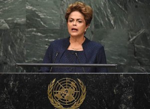 Dilma disse que manteria o "horizonte", mas a um ritmo menor