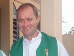 Padre é afastado em Campo Grande suspeito de engravidar adolescente (Foto: Reprodução/TV Morena)