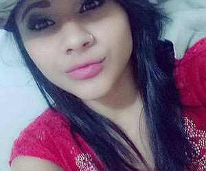 A jovem naviraiense é procurada pela polícia (Foto: Reprodução)