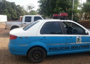A tragédia aconteceu hoje de manhã (5), na casa da família. (Foto: Angela Bezerra) 