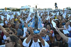 Procissão na Esplanada reuniu 15 mil pessoas, segundo a Polícia MilitarFabio Rodrigues Pozzebom/Agência Brasil