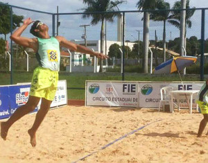 Marlon Nogueira é o atual campeão nas categorias sub-19 e sub-21 no volei