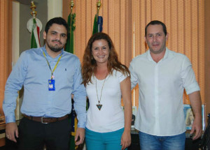 Juliana Almeida, como o secretário Jair do Prado, agradeceram a parceria firmada com a AABB