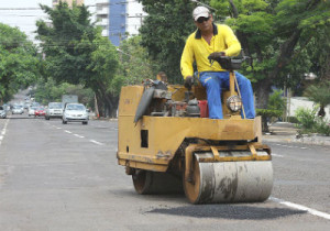 Sem manutenção, ruas da Capital se transformaram em verdadeira colcha de retalhos