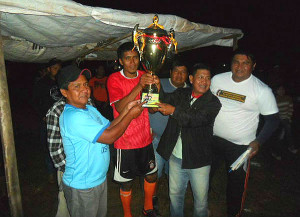 15 equipes e mais de 300 atletas terena participaram da copa
