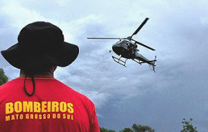 Autoriza aos militares dos estados e Distrito Federal