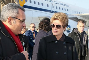 Presidente chega a Paris para participar da COP 21 